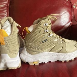 Hoka One One Anacapa mid GTX Gore Tex size 7B